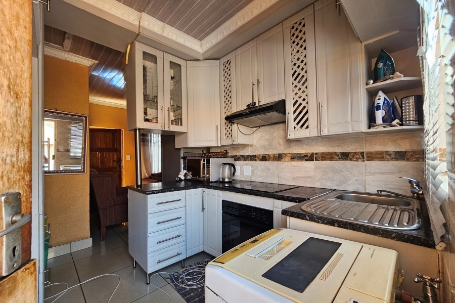 2 Bedroom Property for Sale in Tlhabane West North West